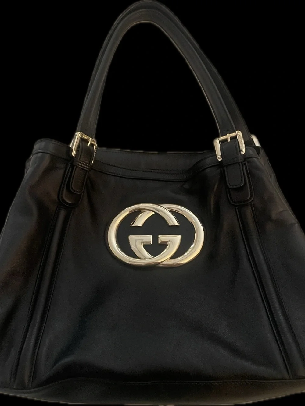 Gucci Women’s Black Tote Shoulder Bag GG Logo Gold Hardware Zip Lined Pockets